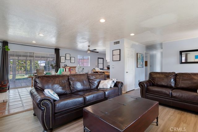11646 Balboa, Granada Hills, CA 91344