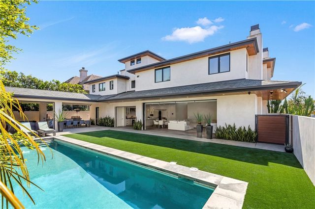 660 Kings Road, Newport Beach, CA 92663