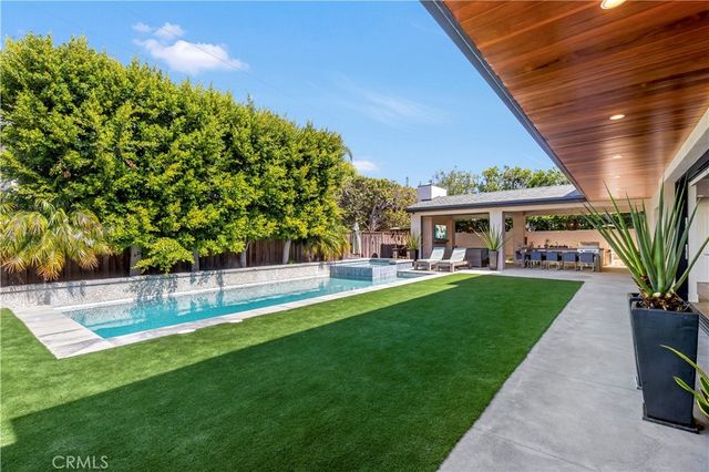 660 Kings Road, Newport Beach, CA 92663