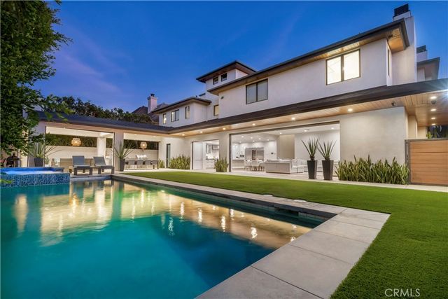 660 Kings Road, Newport Beach, CA 92663