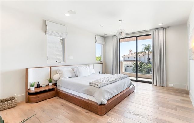 660 Kings Road, Newport Beach, CA 92663