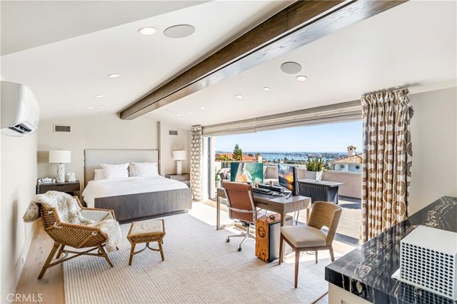 660 Kings Road, Newport Beach, CA 92663