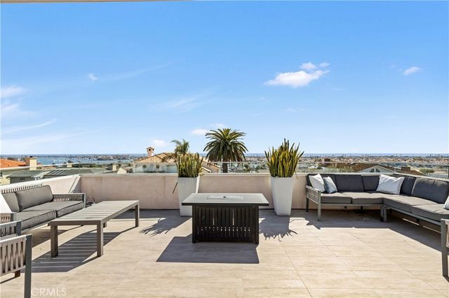 660 Kings Road, Newport Beach, CA 92663