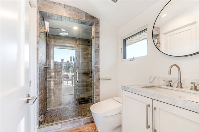 660 Kings Road, Newport Beach, CA 92663