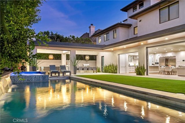 660 Kings Road, Newport Beach, CA 92663
