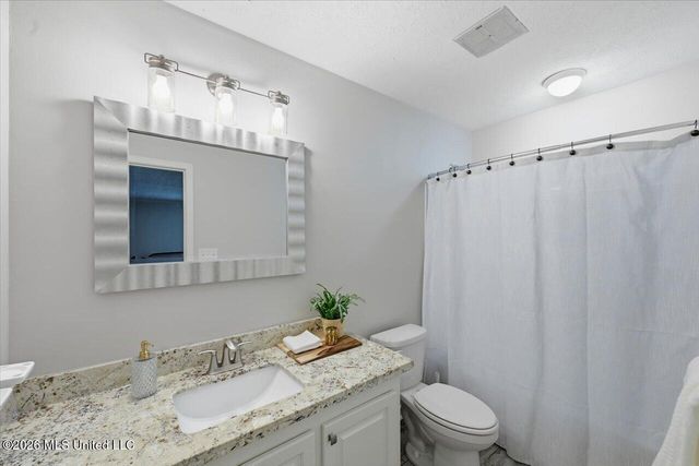 7105 Edgewater Drive, Ridgeland, MS 39157