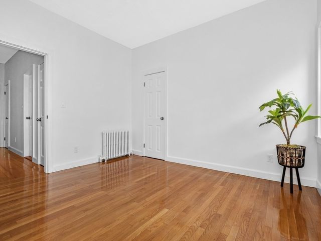 3 Englewood Ave 9, Brookline, MA 02445