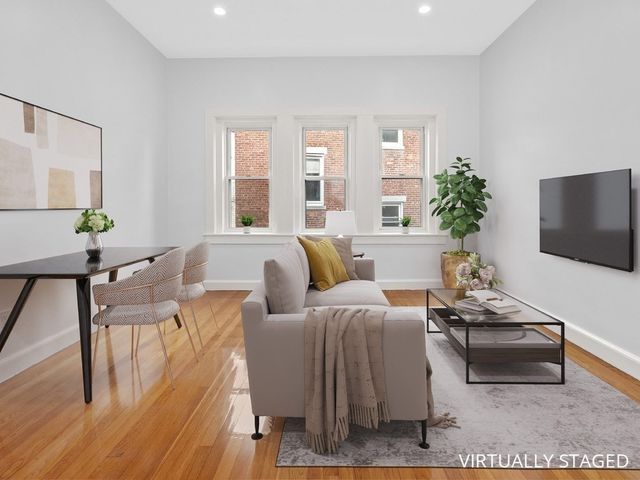 3 Englewood Ave 9, Brookline, MA 02445