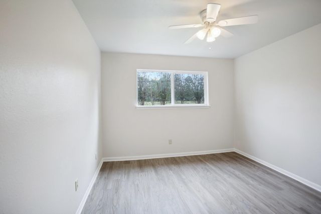 1602 Chestnut Ridge Road, Kingwood, TX 77339