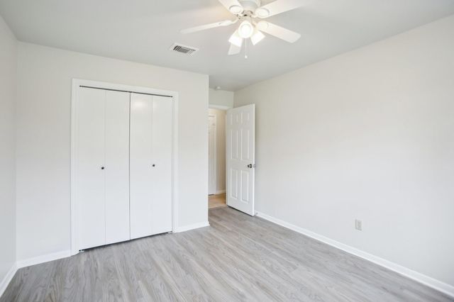 1602 Chestnut Ridge Road, Kingwood, TX 77339
