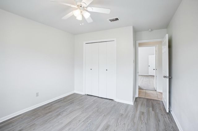 1602 Chestnut Ridge Road, Kingwood, TX 77339