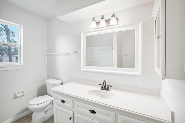 1602 Chestnut Ridge Road, Kingwood, TX 77339