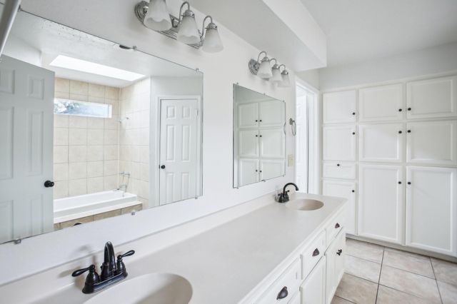 1602 Chestnut Ridge Road, Kingwood, TX 77339