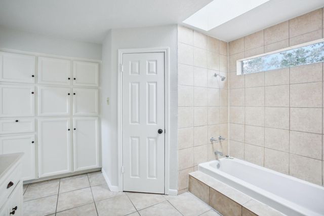 1602 Chestnut Ridge Road, Kingwood, TX 77339