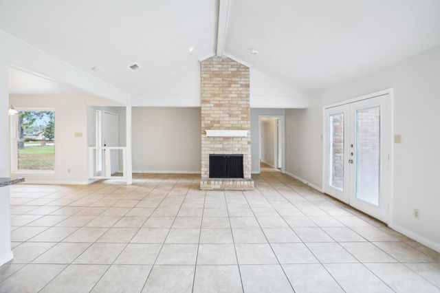 1602 Chestnut Ridge Road, Kingwood, TX 77339