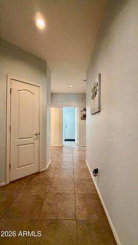 7576 W BETTY ELYSE Lane, Peoria, AZ 85382