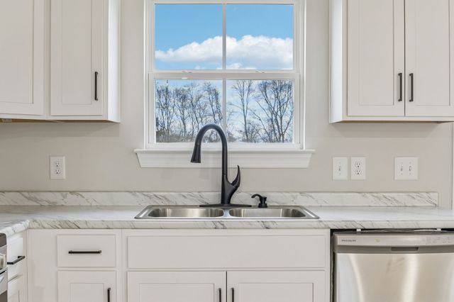 1073 Landing Lane Lot 5, Adams, TN 37010