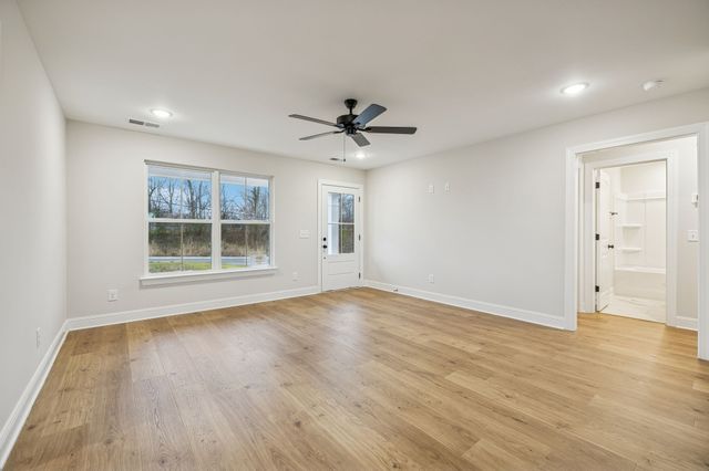 1073 Landing Lane Lot 5, Adams, TN 37010