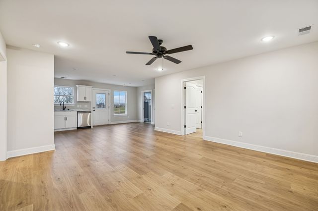 1073 Landing Lane Lot 5, Adams, TN 37010