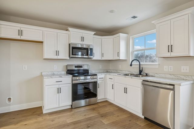 1073 Landing Lane Lot 5, Adams, TN 37010