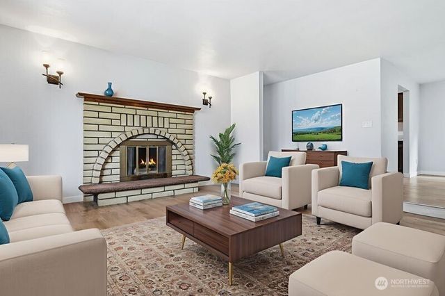 305 N 50th Avenue, Yakima, WA 98908