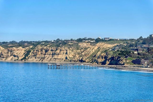 7825 Prospect Pl, La Jolla, CA 92037