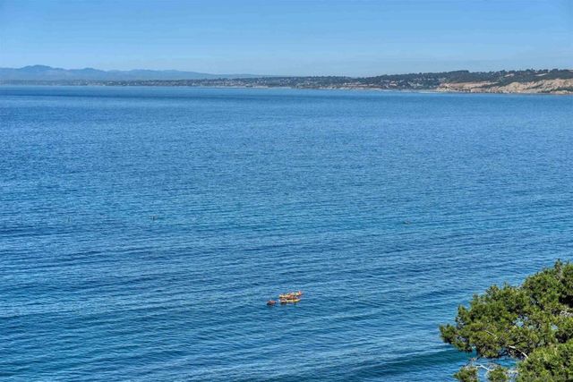 7825 Prospect Pl, La Jolla, CA 92037