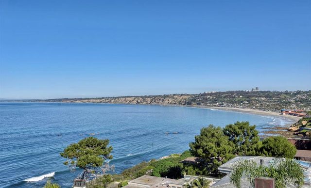 7825 Prospect Pl, La Jolla, CA 92037