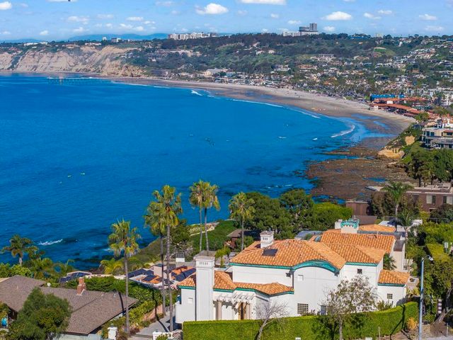 7825 Prospect Pl, La Jolla, CA 92037