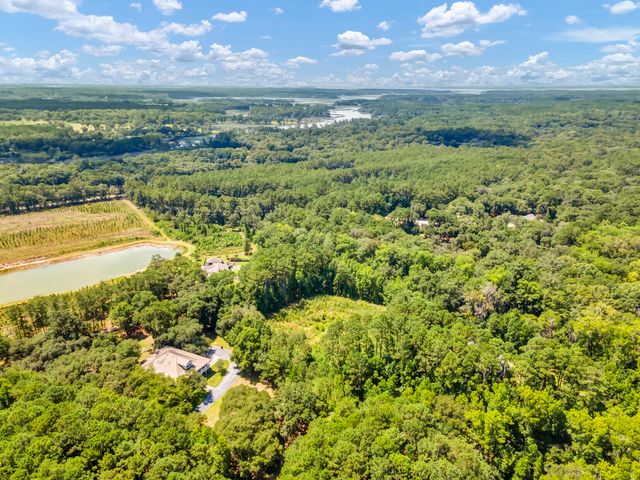 5979 Joseph Blake Lane, Wadmalaw Island, SC 29487