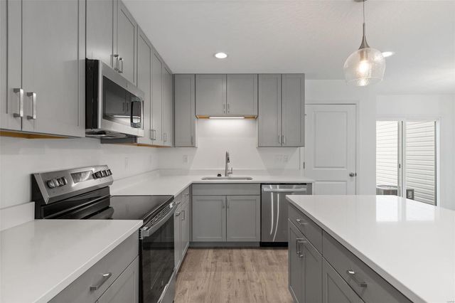 439 Sunset Hollow Drive, O'fallon, MO 63385