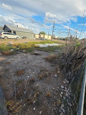 472 Harbor Drive, Bullhead City, AZ 86442