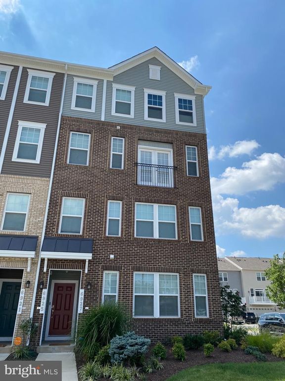 6925 STODDERT LN, Landover, MD 20785