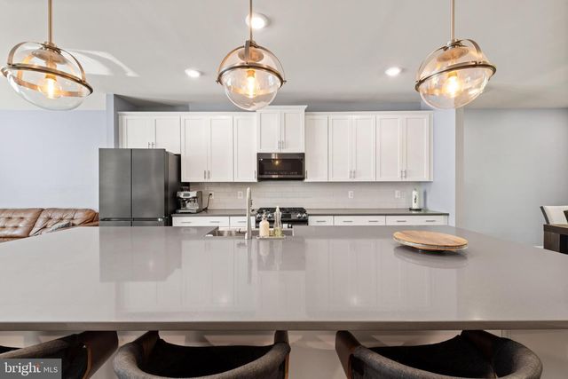 135 KLEE ALY, Silver Spring, MD 20906