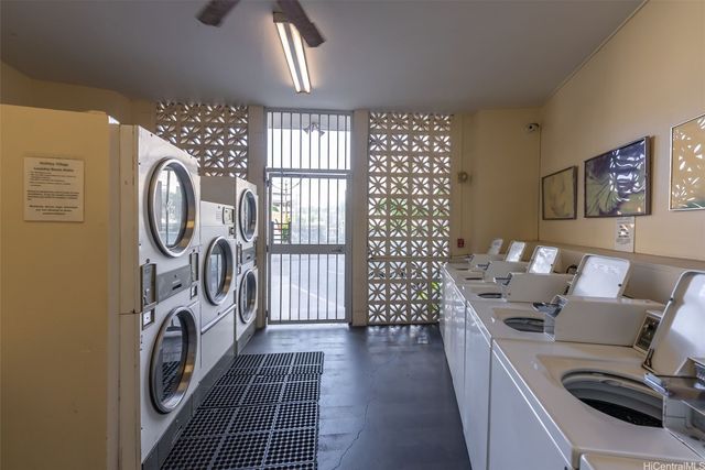 750 Amana Street 1207, Honolulu, HI 96814