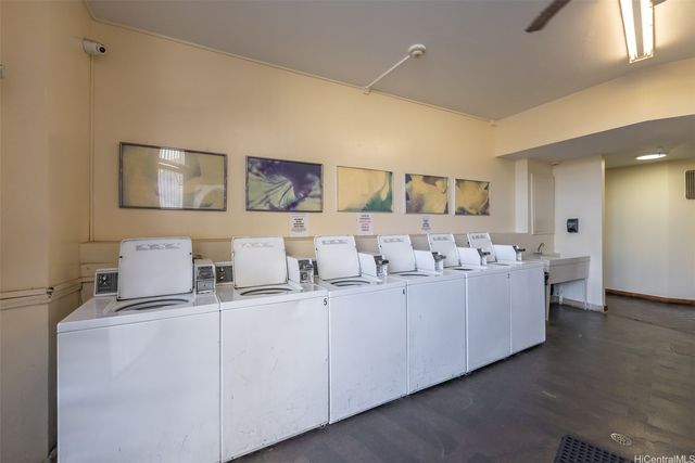750 Amana Street 1207, Honolulu, HI 96814