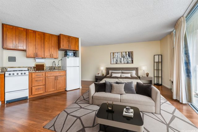 750 Amana Street 1207, Honolulu, HI 96814