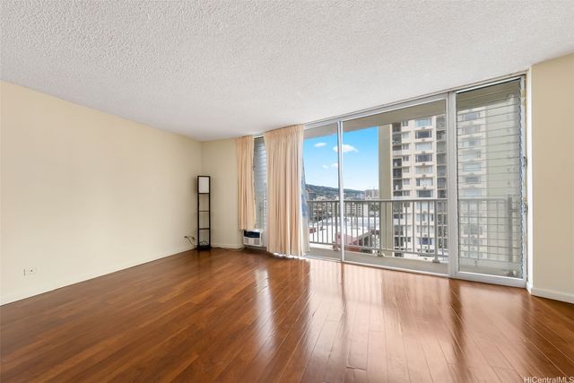 750 Amana Street 1207, Honolulu, HI 96814