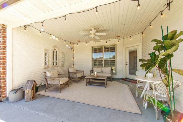 317 Brentwood Dr, Houma, LA 70360