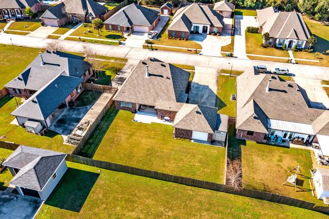 317 Brentwood Dr, Houma, LA 70360