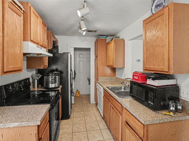 94 E 18TH STREET, Apopka, FL 32703