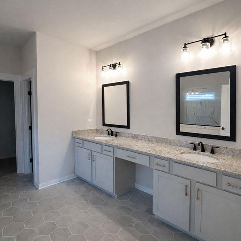 1608 Firelight Way 51, Ooltewah, TN 37363