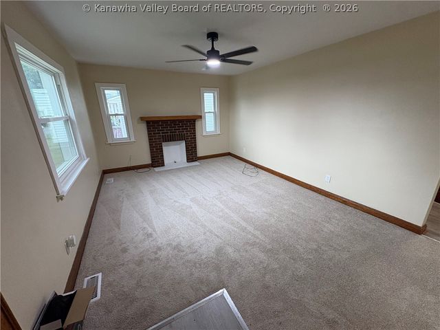 429 Park Avenue, South Charleston, WV 25309