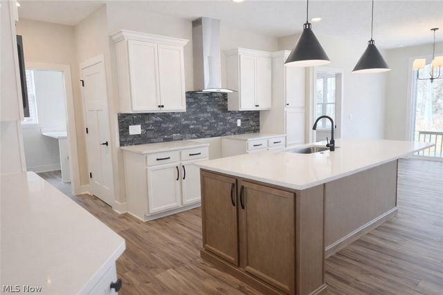 9159 Dove Lane, Mentor, OH 44060