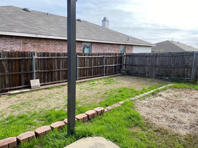 912 Mosaic Drive, Fort Worth, TX 76179