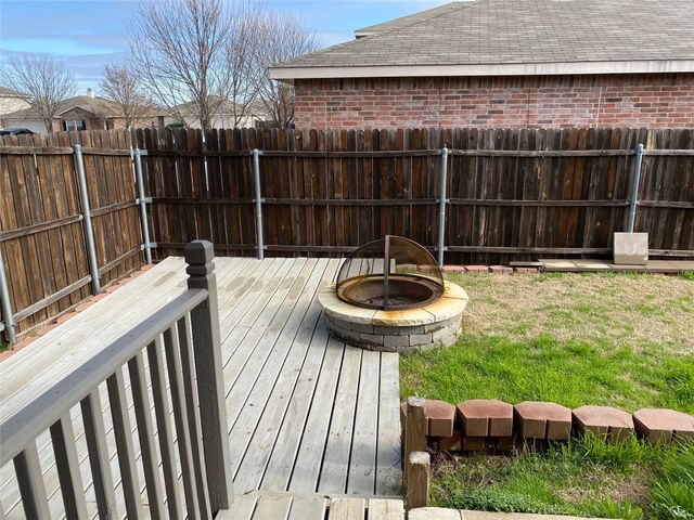 912 Mosaic Drive, Fort Worth, TX 76179