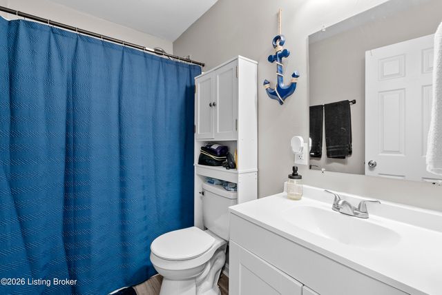 3538 Kahlert Ave, Louisville, KY 40215