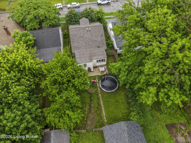 3538 Kahlert Ave, Louisville, KY 40215