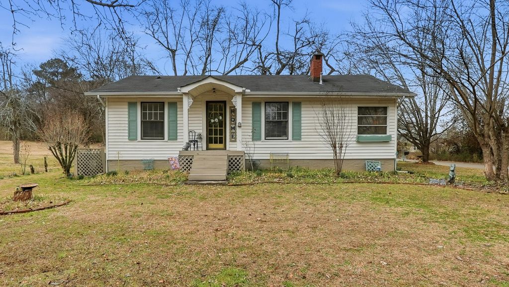 5429 School Drive, Hixson, TN 37343