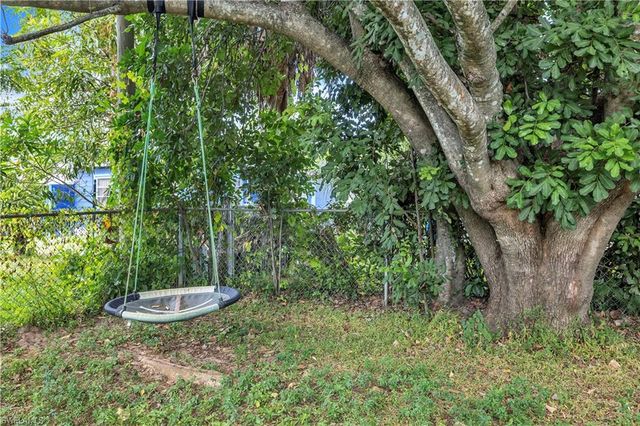 2055 Waltman ST, Fort Myers, FL 33901